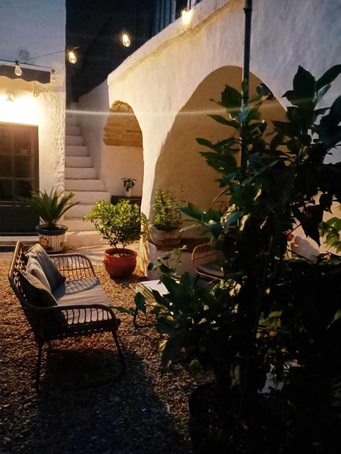 La Cachette Bed & Breakfast Aigues-Vives  Bagian luar foto