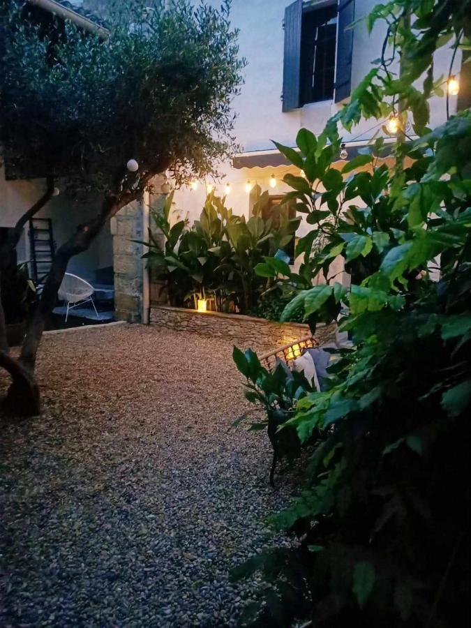 La Cachette Bed & Breakfast Aigues-Vives  Bagian luar foto